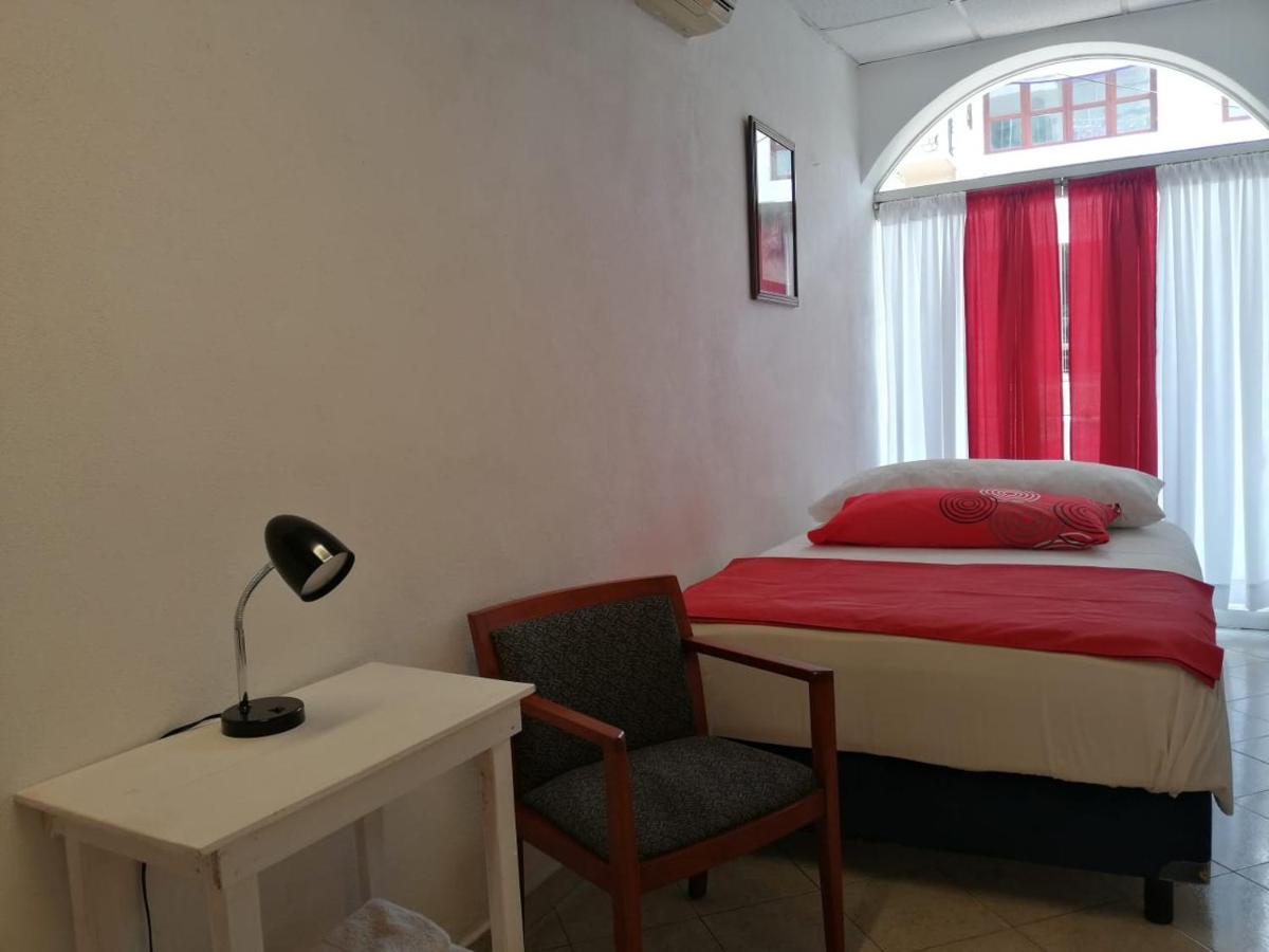 Boutique Basic Hotel Puerto Vallarta Eksteriør billede