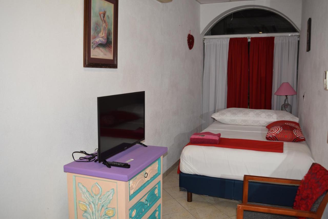 Boutique Basic Hotel Puerto Vallarta Eksteriør billede